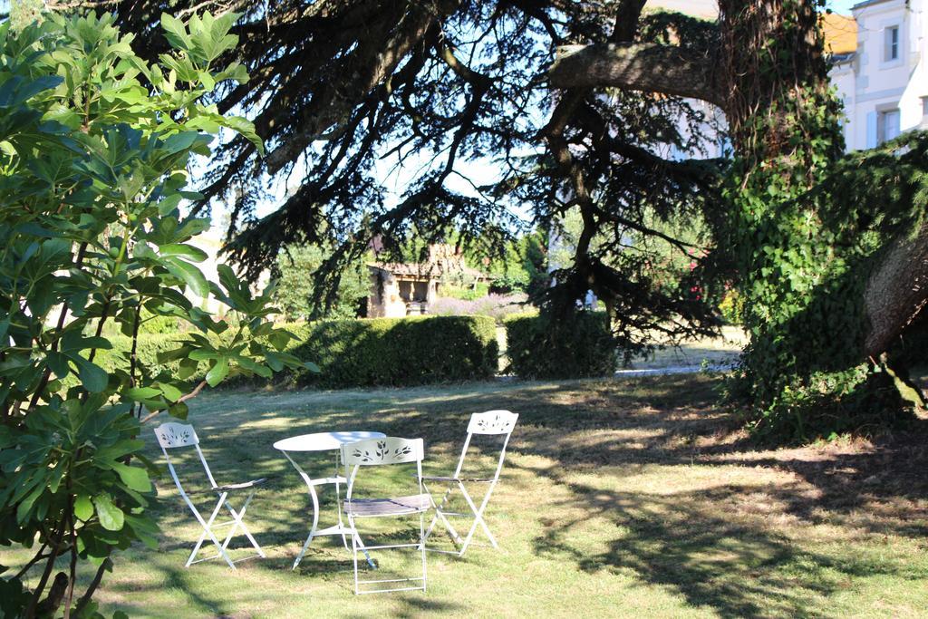 Chateau De Villeneuve - Montolieu 외부 사진